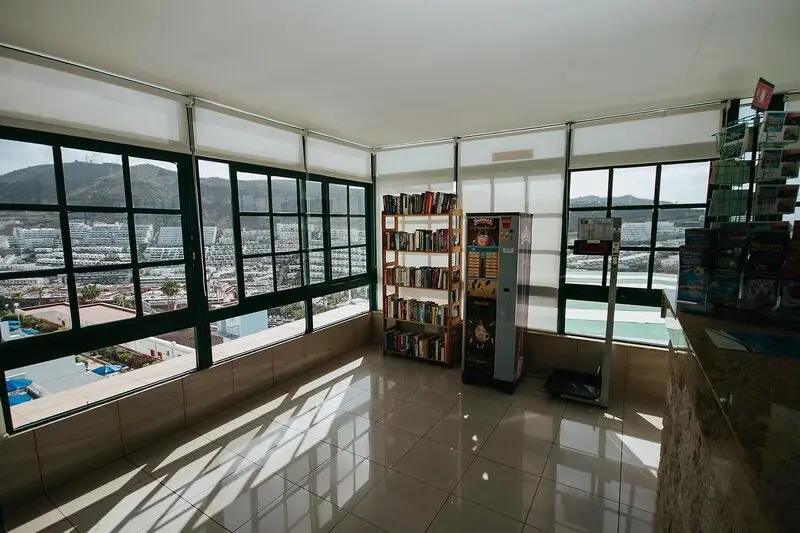 Servatur Montebello Apartments gallery image 4
