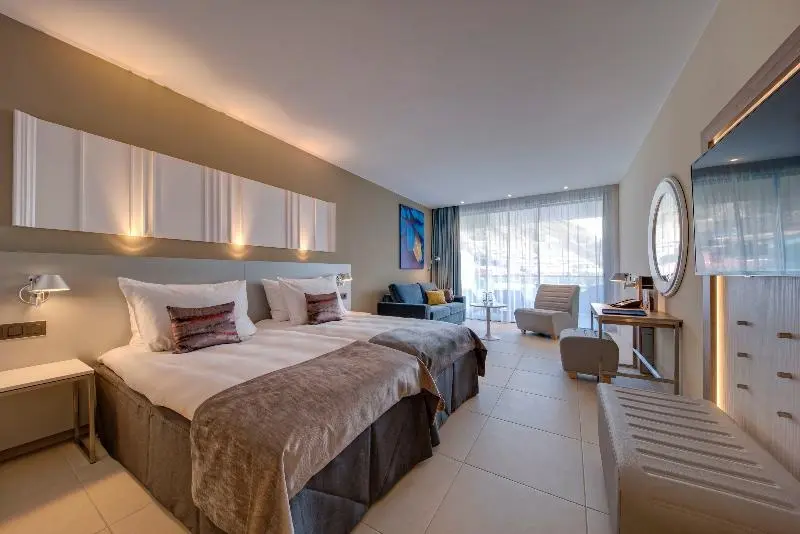 Radisson Blu Resort & Spa gallery image 11