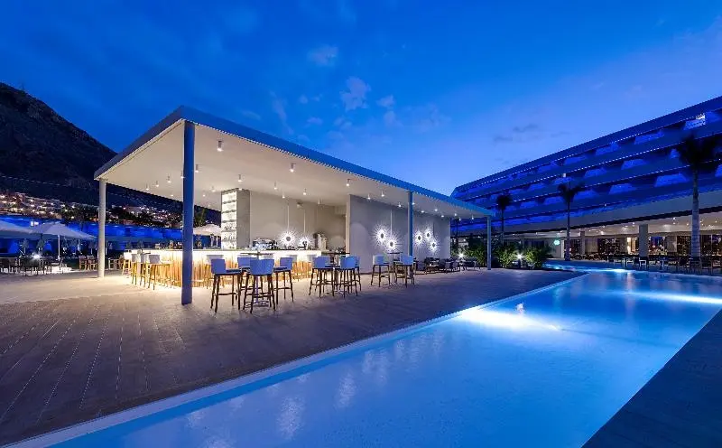 Radisson Blu Resort & Spa gallery image 2