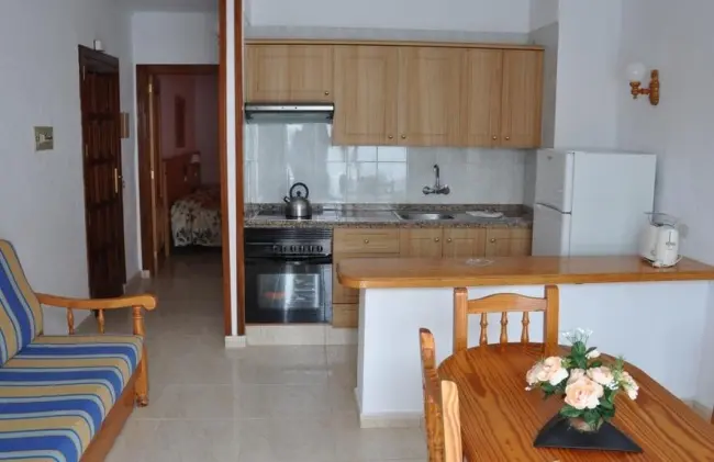 Las Floritas Apartments gallery image 2