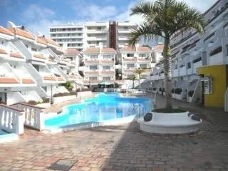 Las Floritas Apartments gallery image 5