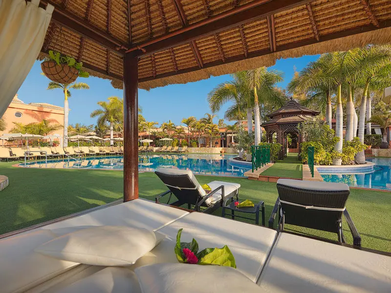 Green Garden Resort and Suites gallery image 7