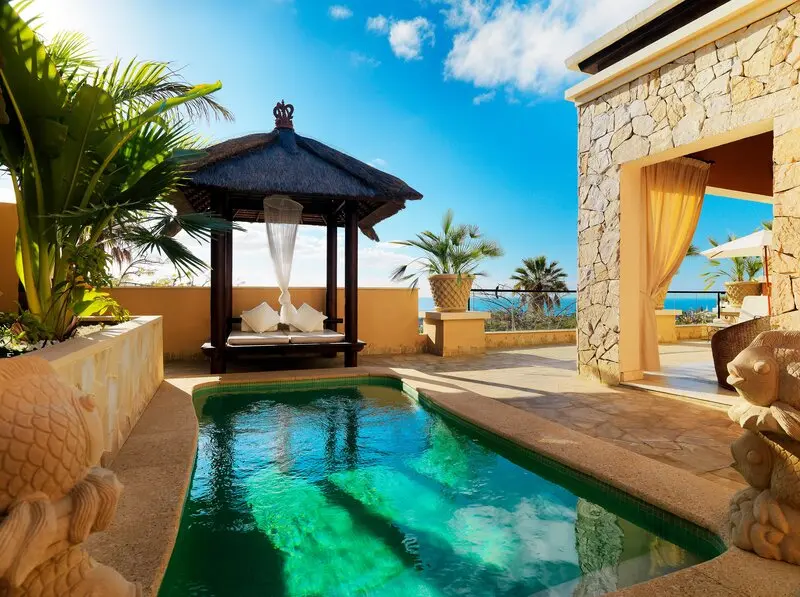 Royal Garden Villas Hotel gallery image 18