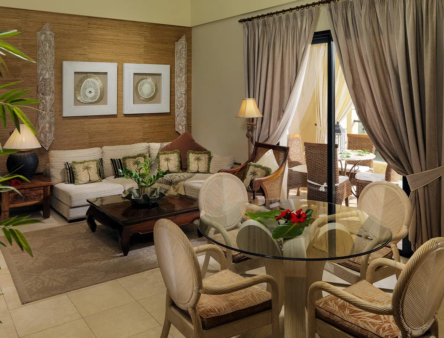 Royal Garden Villas Hotel gallery image 21