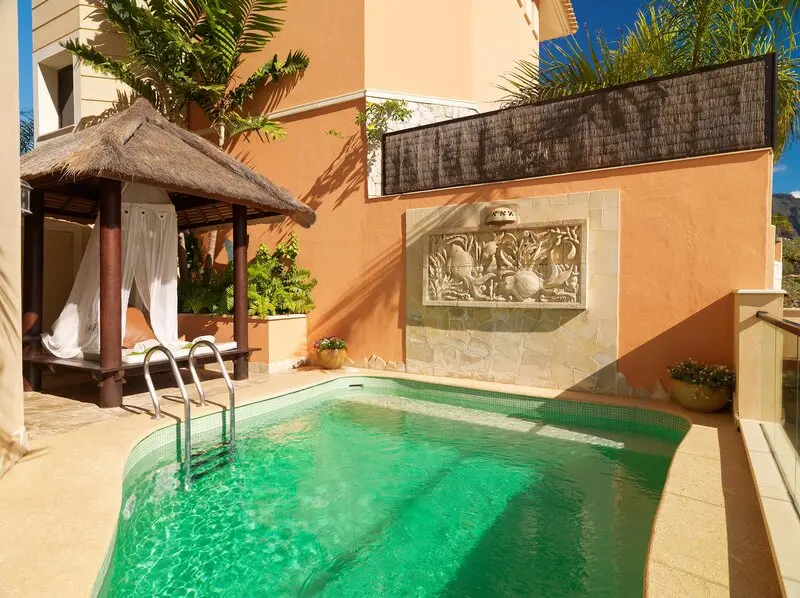 Royal Garden Villas Hotel gallery image 25