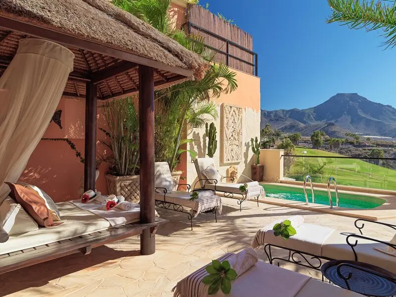 Royal Garden Villas Hotel gallery image 27