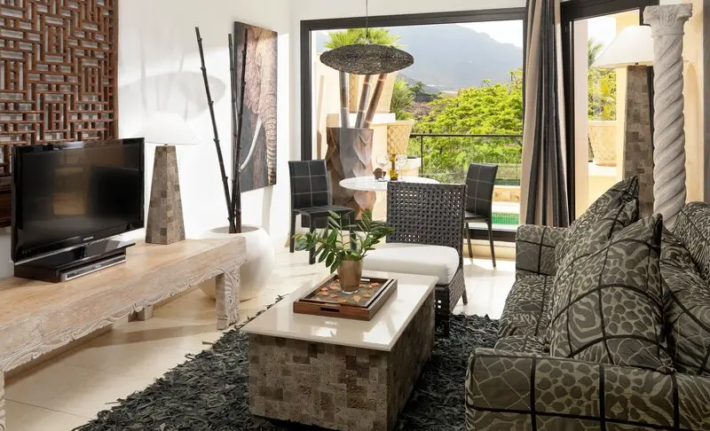 Royal Garden Villas Hotel gallery image 10