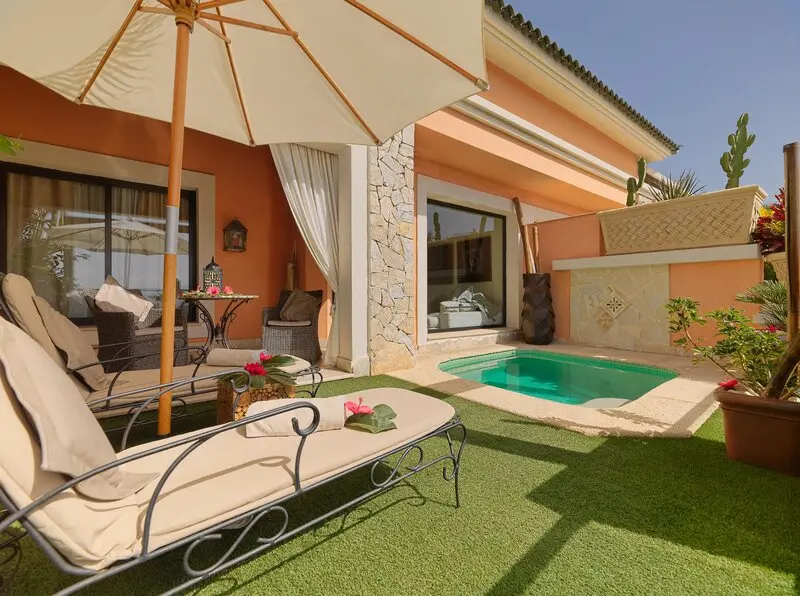 Royal Garden Villas Hotel gallery image 12