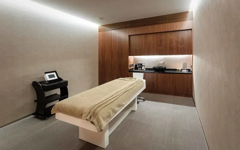 Sir Anthony Hotel gallery image 5