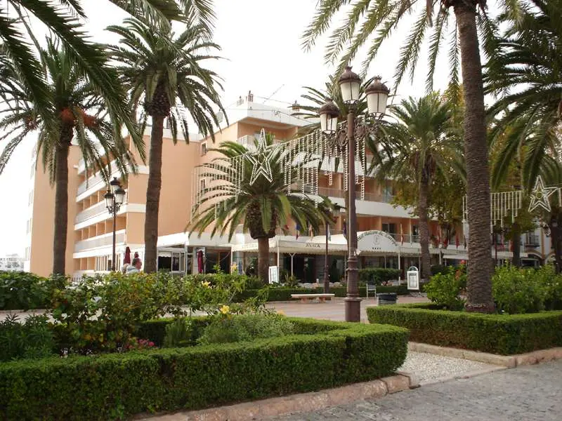 Balcon De Europa Hotel gallery image 2