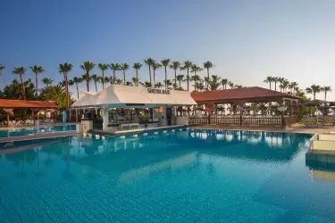 Cavo Maris Beach Hotel