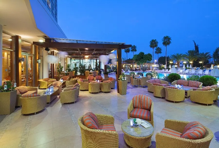 Ajax Hotel