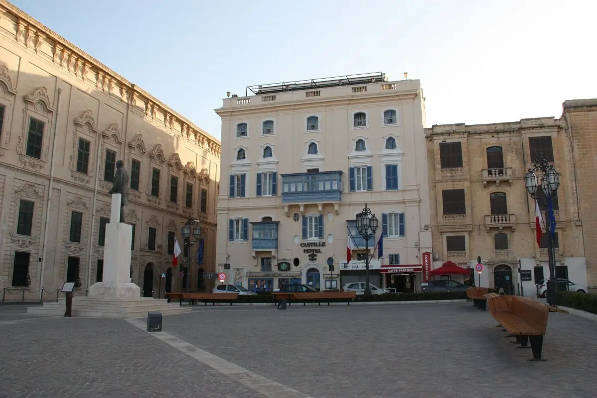 Castille Hotel gallery image 4