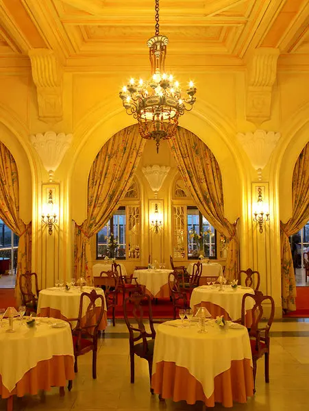 Phoenicia Hotel gallery image 11