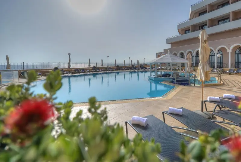 Radisson Blu St Julian gallery image 3