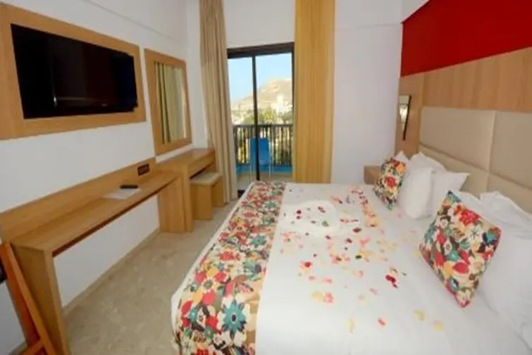 Oasis Hotel gallery image 6