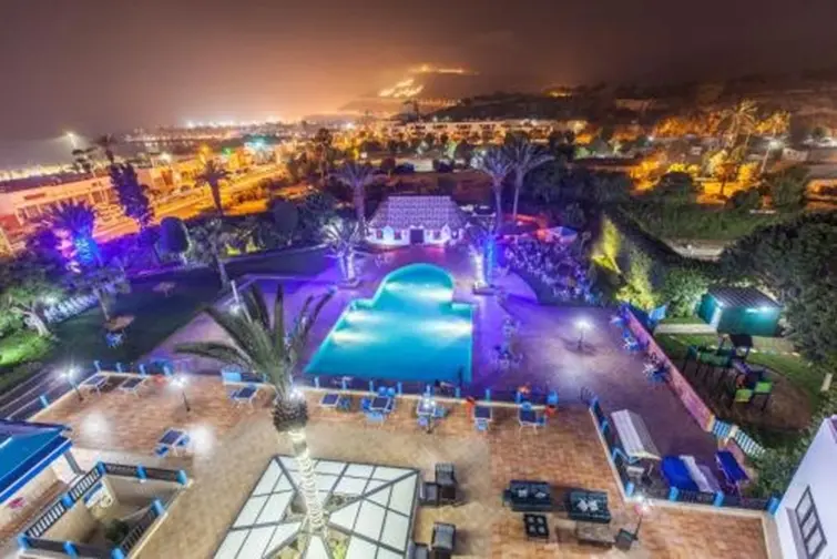 Oasis Hotel
