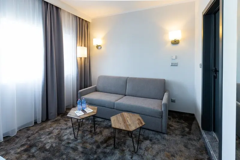 Best Western Plus Premium Inn gallery image 14