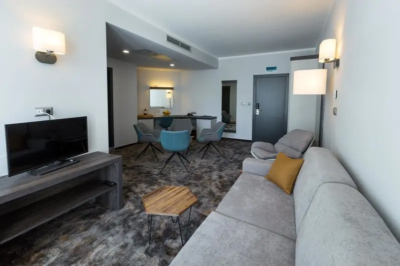 Best Western Plus Premium Inn gallery image 19