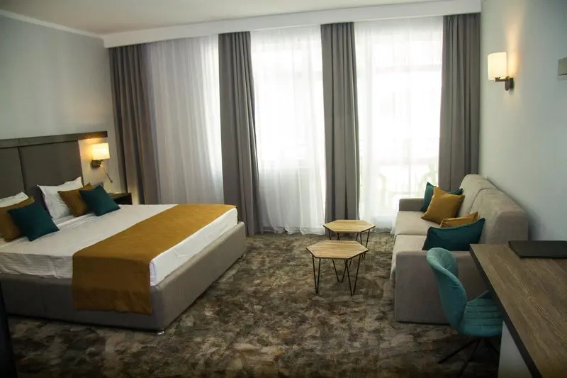 Best Western Plus Premium Inn gallery image 12