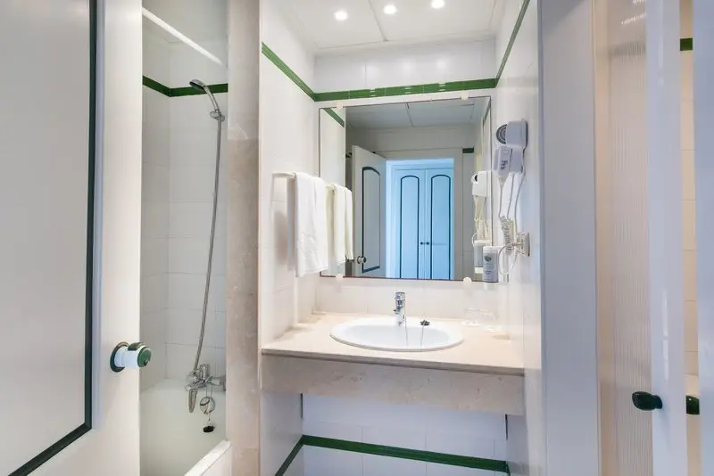 Valentin Son Bou Hotel & Apartments gallery image 14