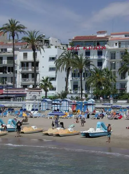Platjador Hotel gallery image 2