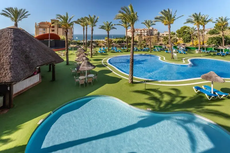 Holiday World Riwo Hotel