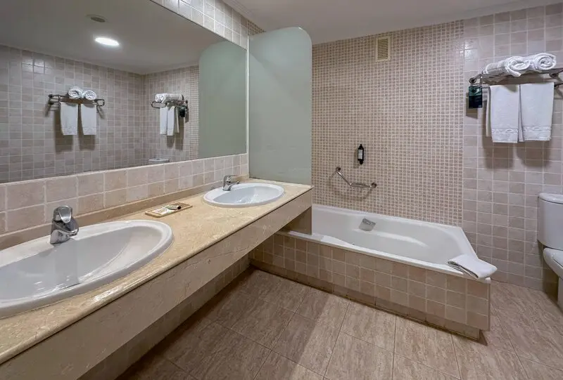 Holiday World Riwo Hotel gallery image 11