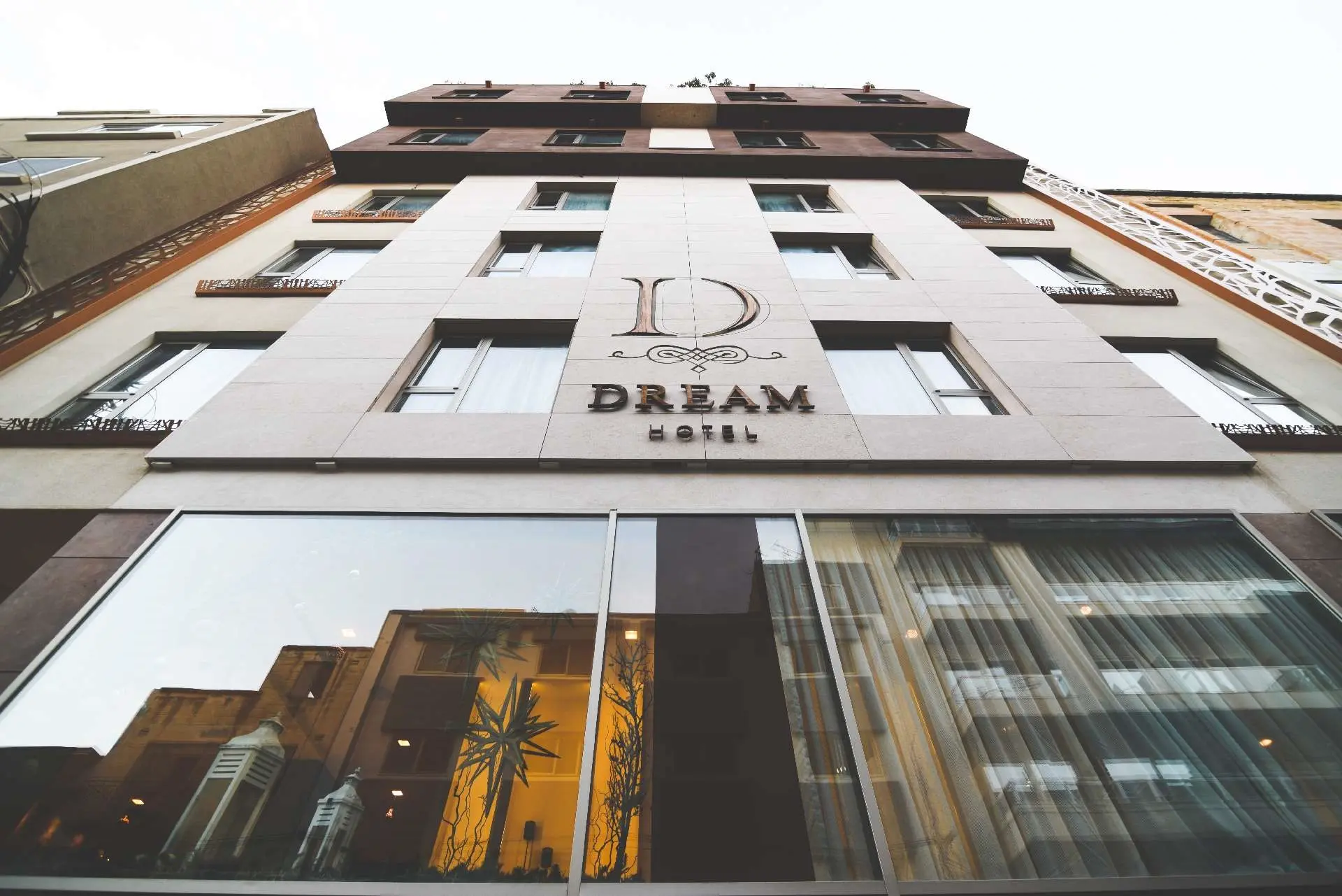 DDream Hotel