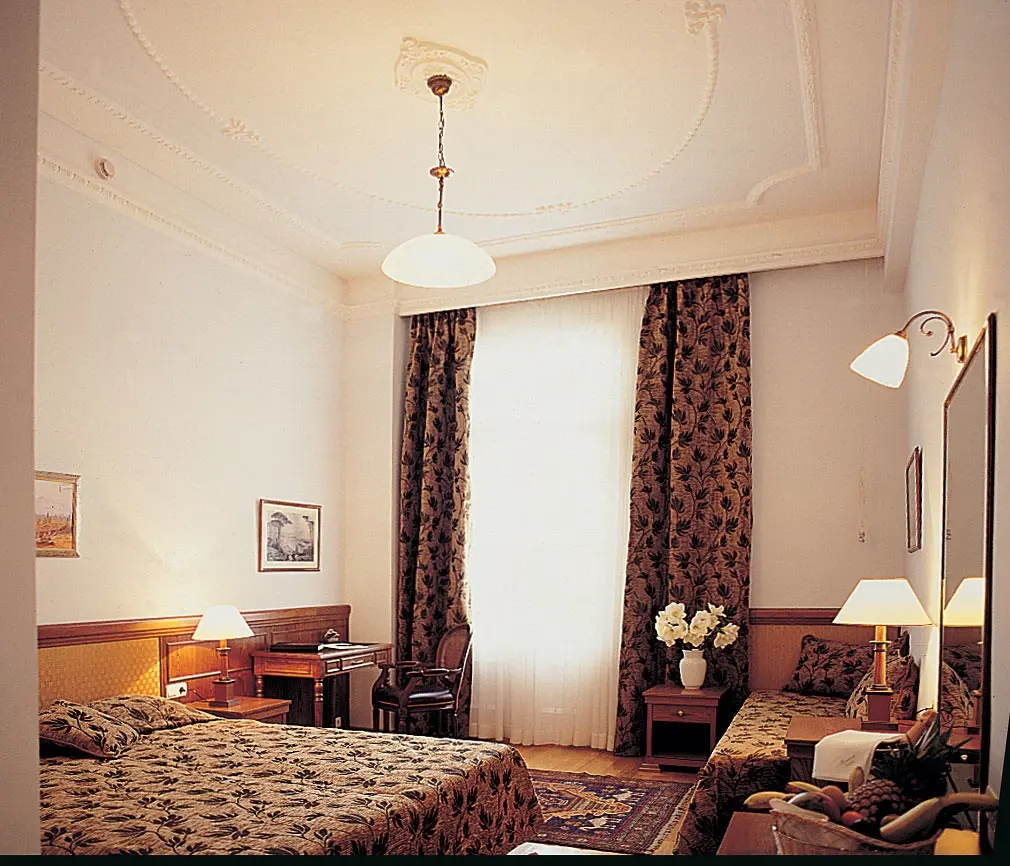 Minerva Premier Hotel gallery image 1