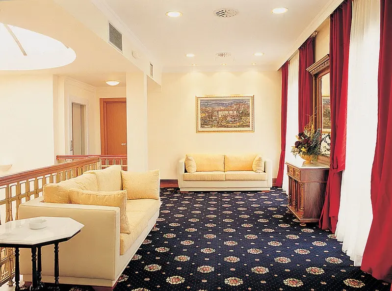 Minerva Premier Hotel gallery image 6