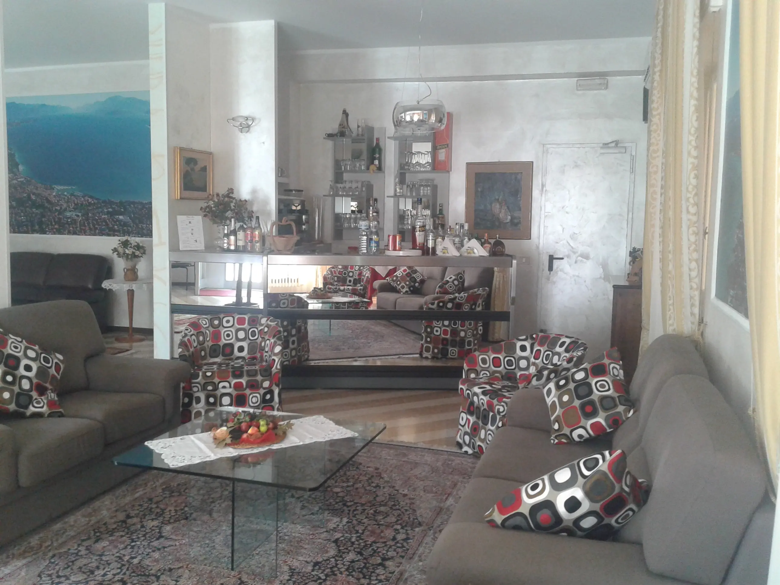 Astoria Hotel gallery image 2