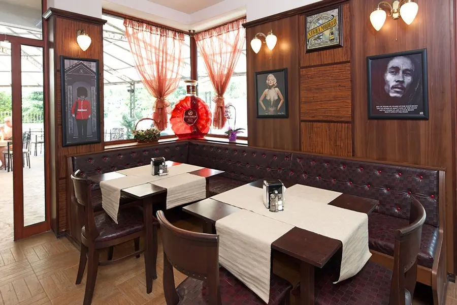 Lira Hotel gallery image 6