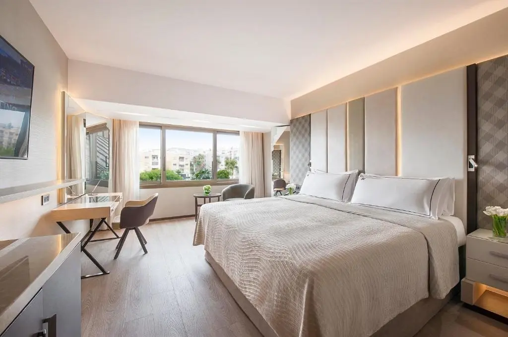 Four Seasons Hotel Limassol gallery image 23