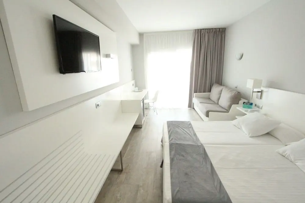 Caserio Hotel gallery image 9