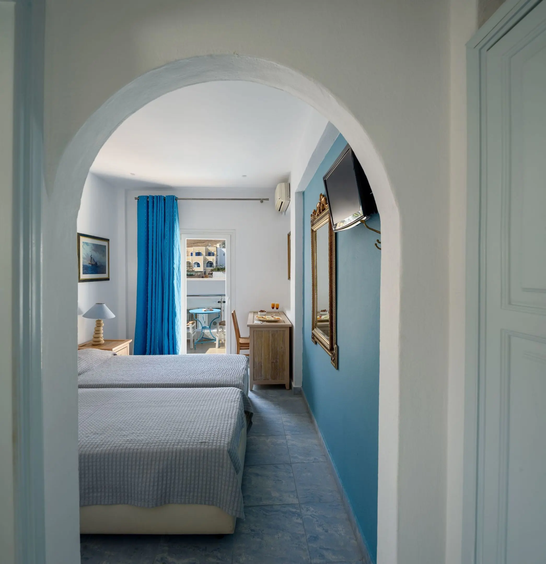 Alesahne Beach Hotel gallery image 12