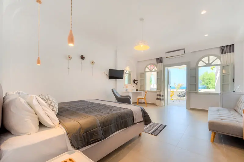 Sigalas Aparthotel gallery image 6
