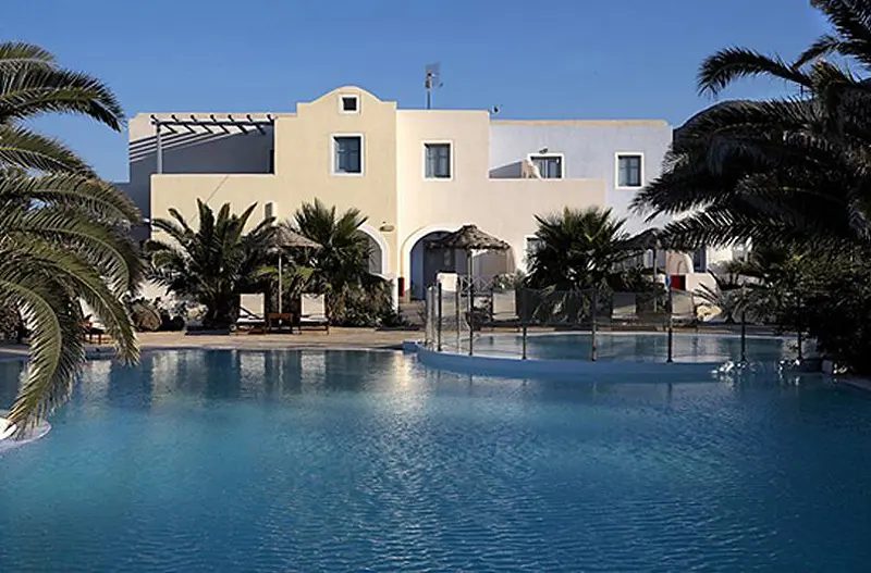 Atlantis Beach Villas gallery image 2