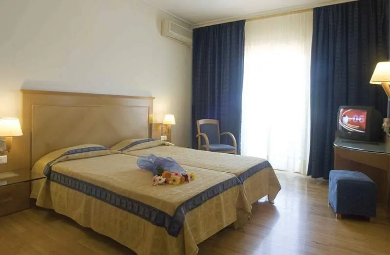 Plaka Hotel gallery image 5