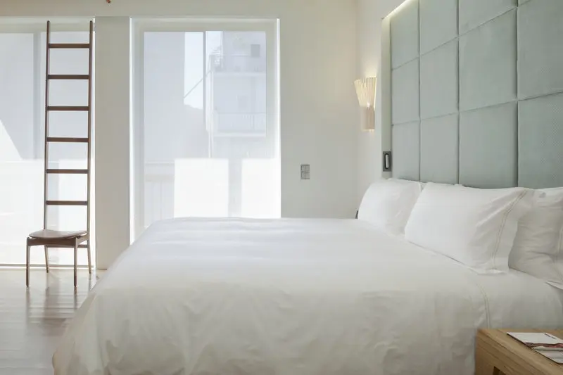NEW Hotel gallery image 6