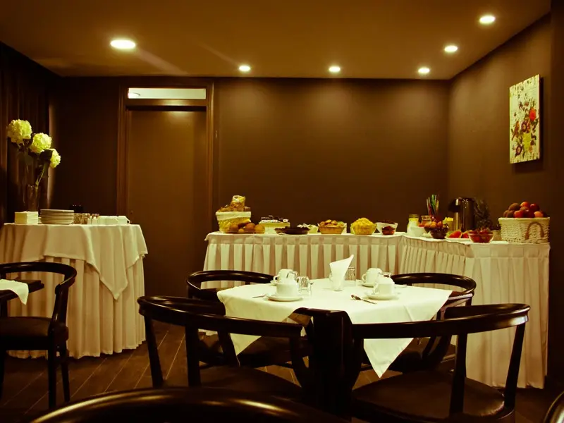 Elina Aparthotel gallery image 7