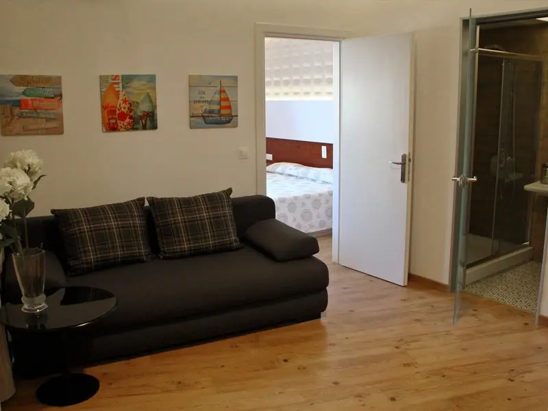 Elina Aparthotel gallery image 8