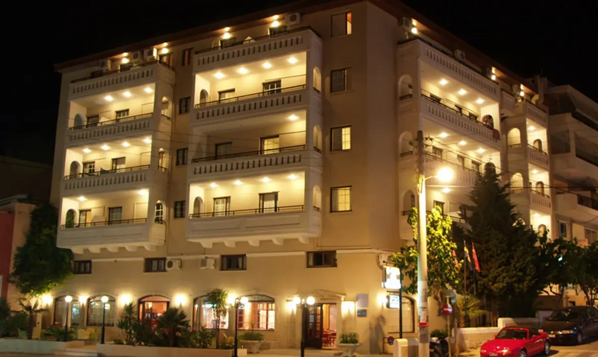 Elina Aparthotel