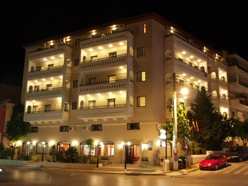 Elina Aparthotel