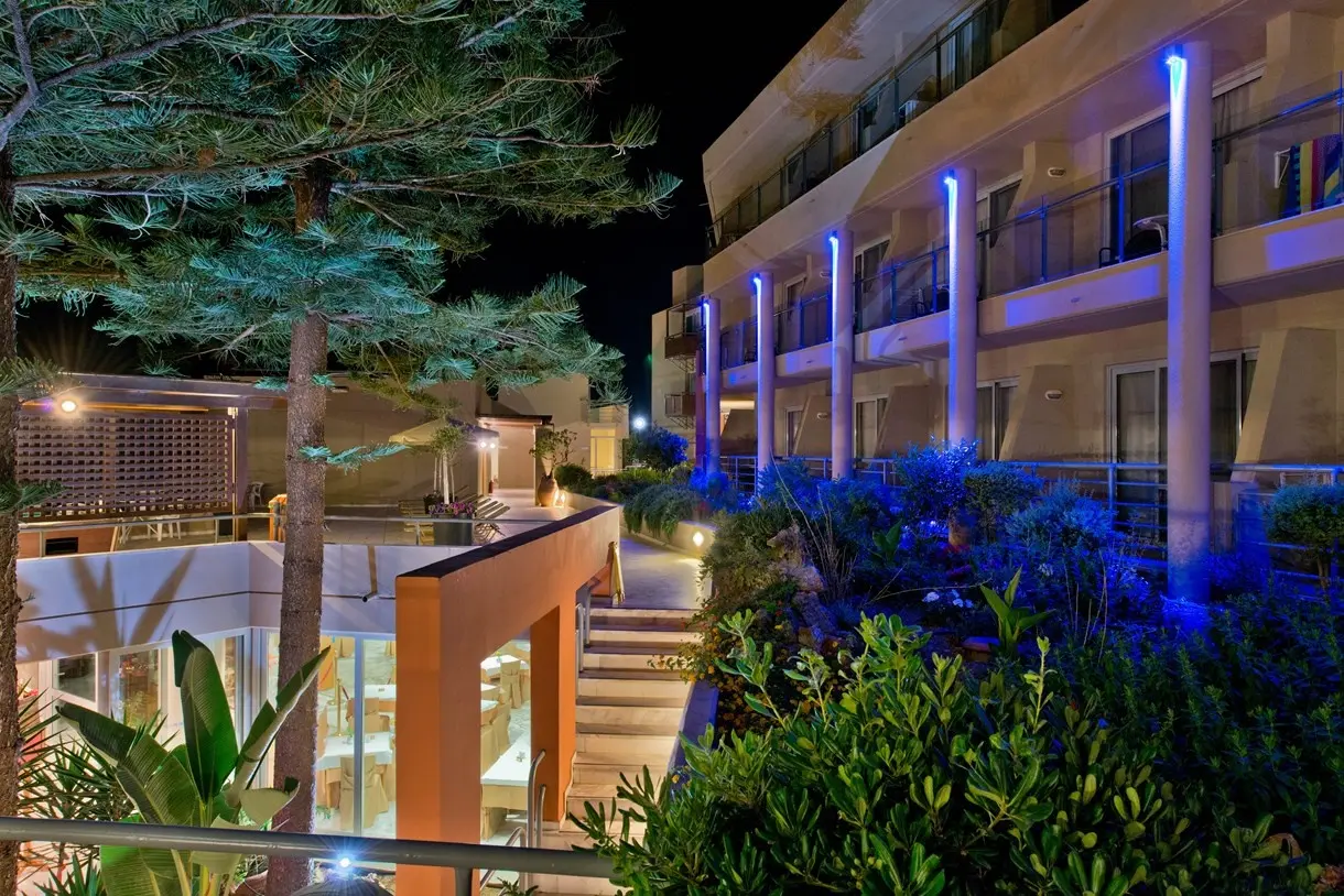 Minos Hotel gallery image 1
