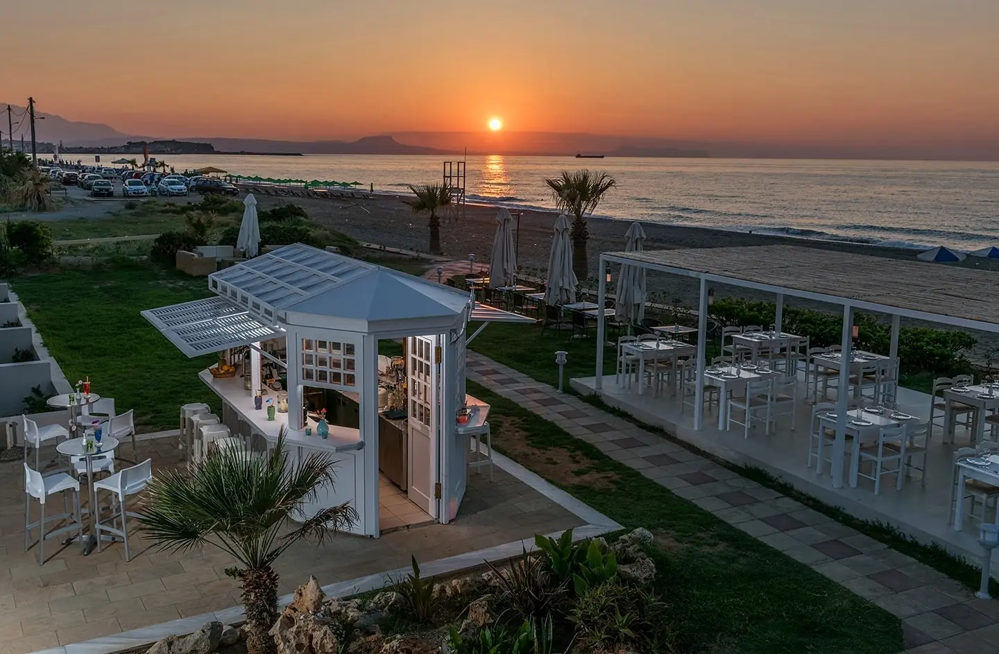 Iperion Beach Aparthotel gallery image 4