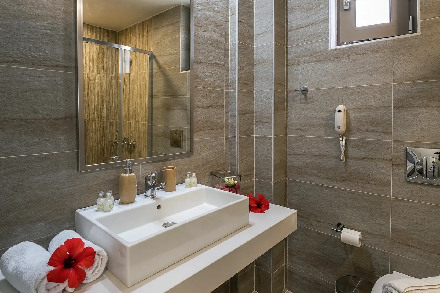 Iperion Beach Aparthotel gallery image 6