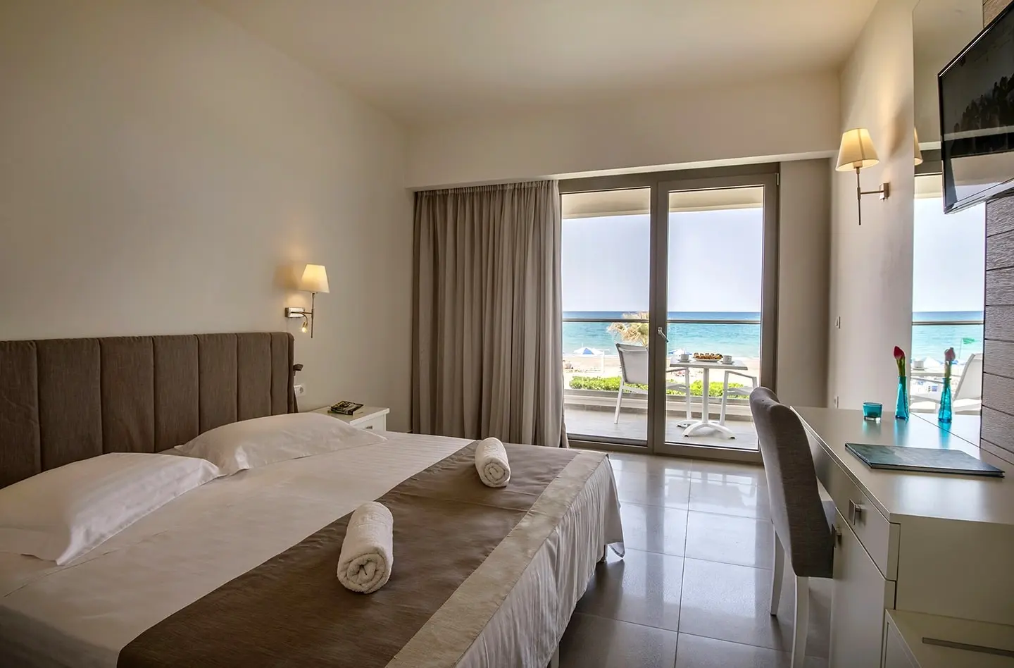 Iperion Beach Aparthotel gallery image 9