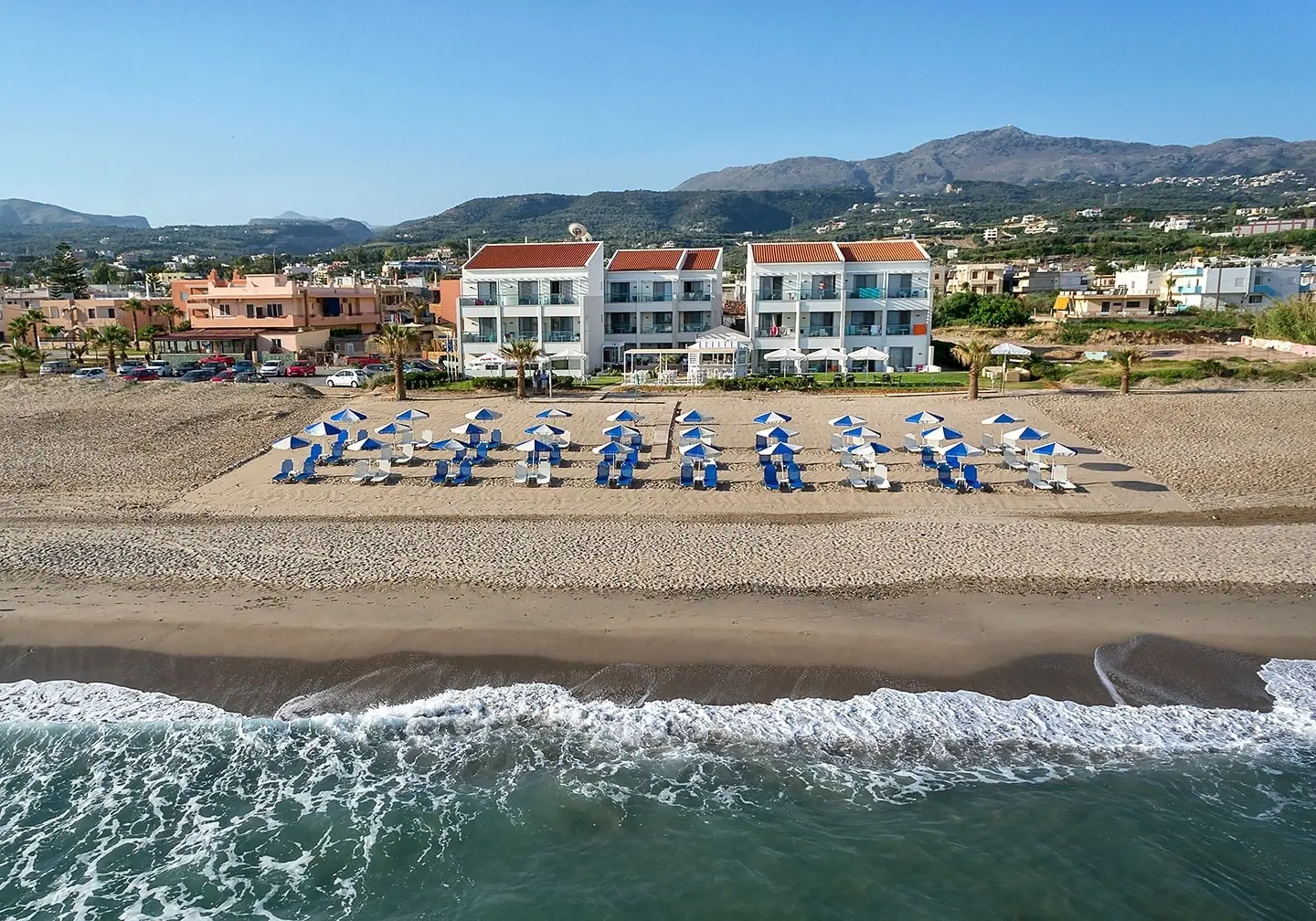 Iperion Beach Aparthotel