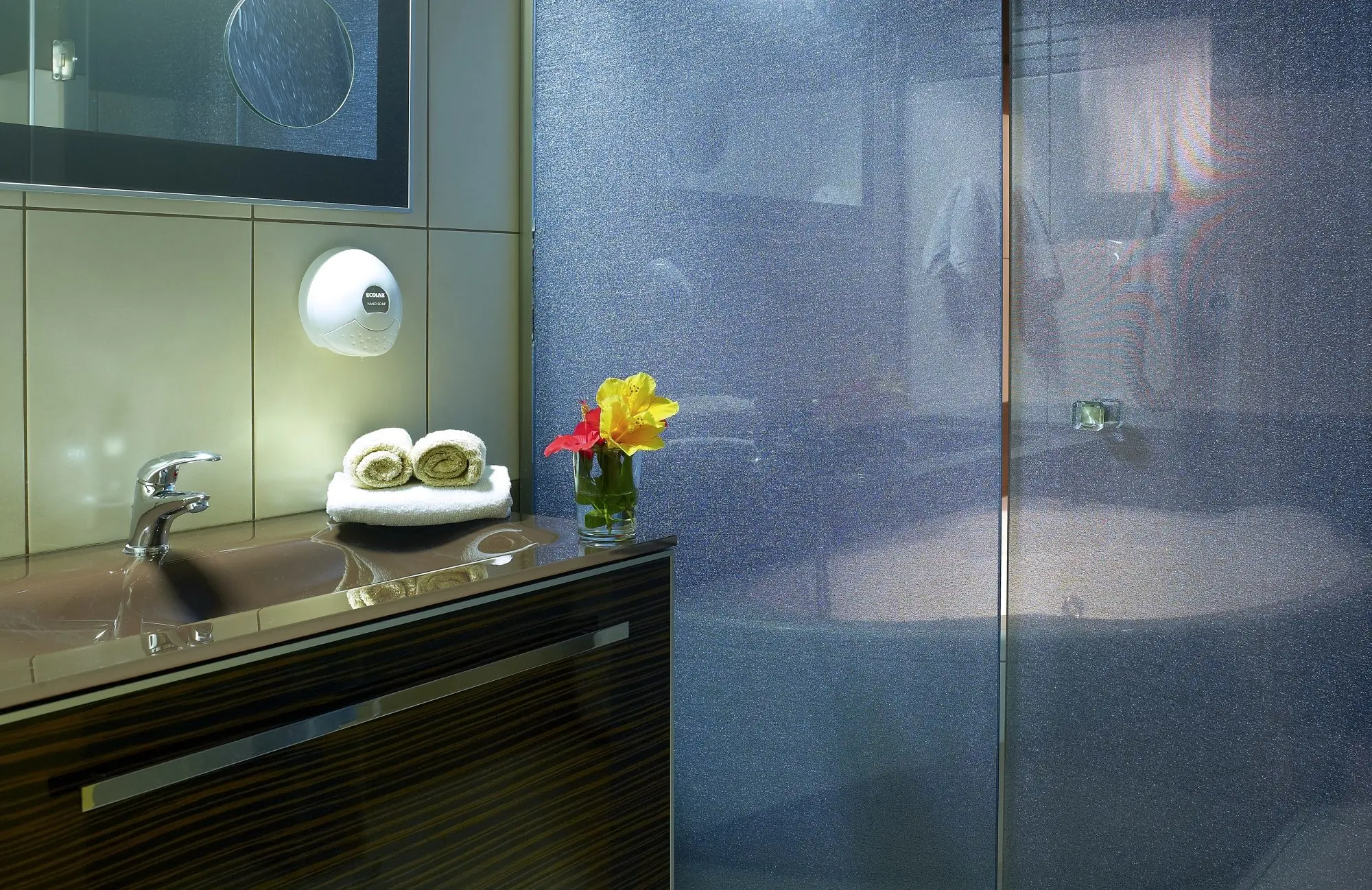 Macaris Suites & Spa gallery image 7